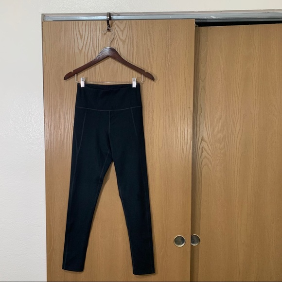 Girlfriend Collective HighRise Compressive Legging - Picture 2 of 7